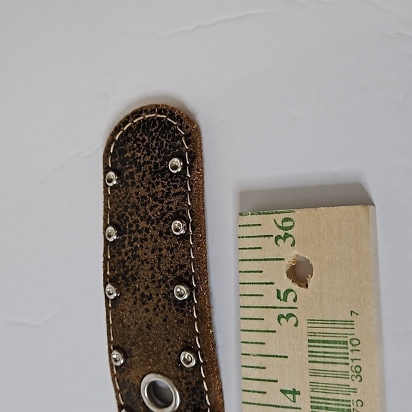Jeweled Leather Belt Brown   Pre-owned - Picture 6 of 7